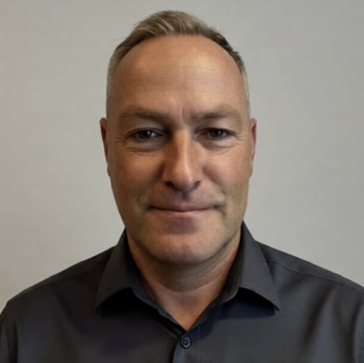 Dr. Gerd Diebold